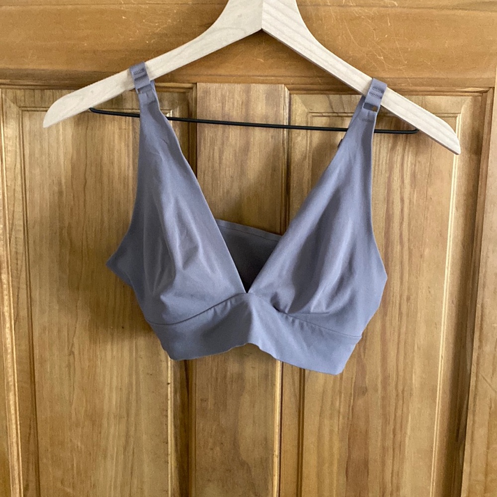 Everlane invisible bra